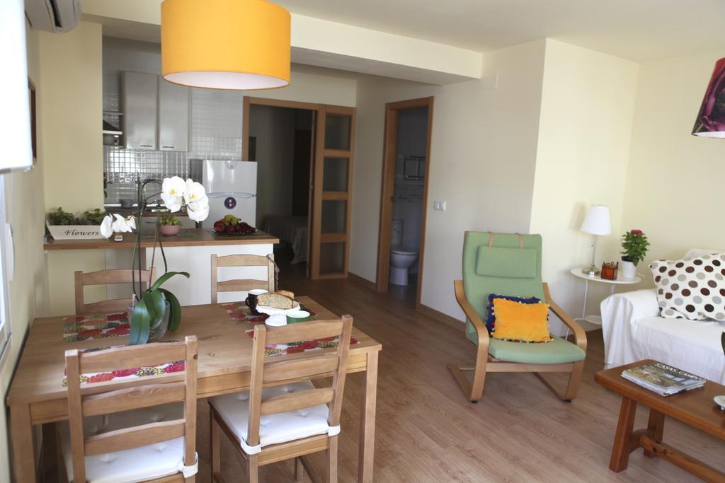 Apartamentos Casa Torres - Adults Only El Albir Rum bild